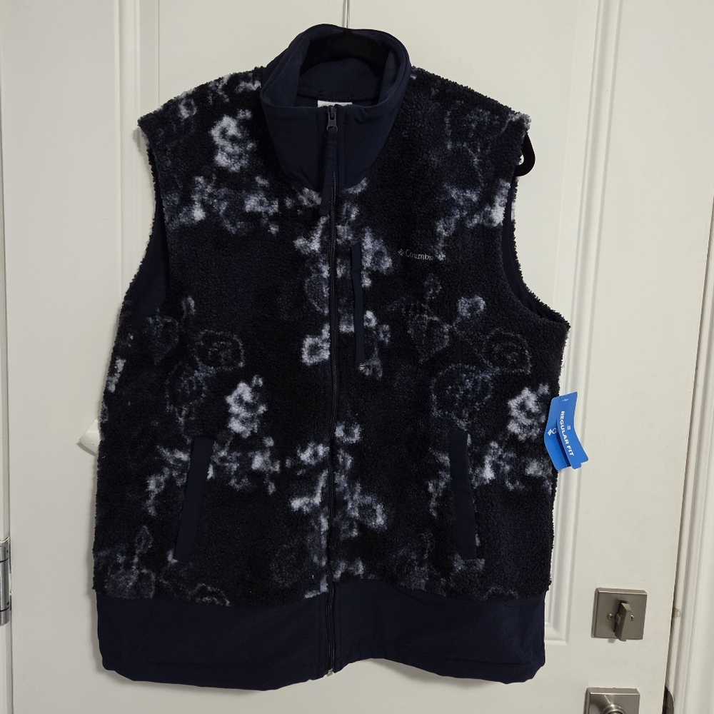NWT - Columbia Women's Boundless Trek Print Sherpa Fleece Vest - Size XL
